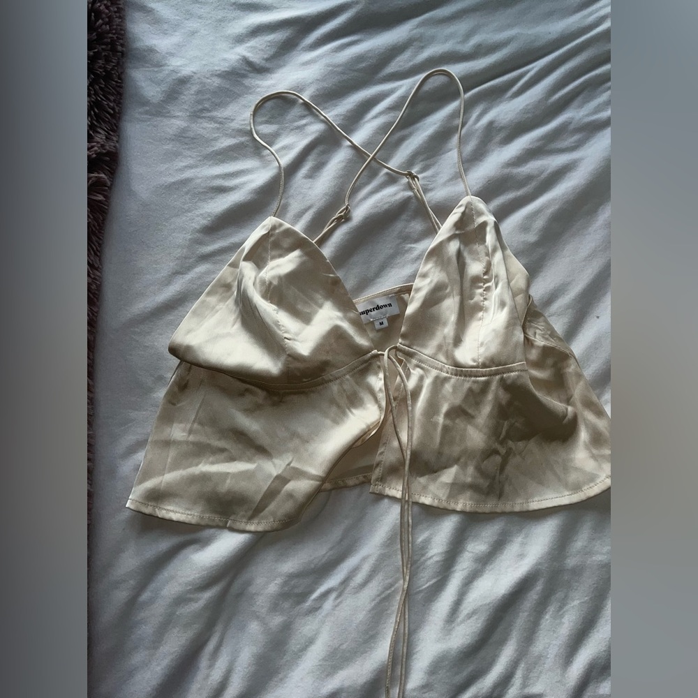 Super down front tie top